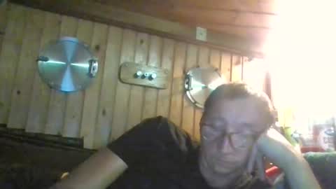 Snapshot of rezznova chatting on 09-16-25, 06:09 Joe online show from 09-16-25, 06:09
