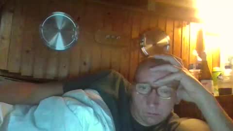 Snapshot of rezznova chatting on 09-21-25, 08:27 Joe online show from 09-21-25, 08:27
