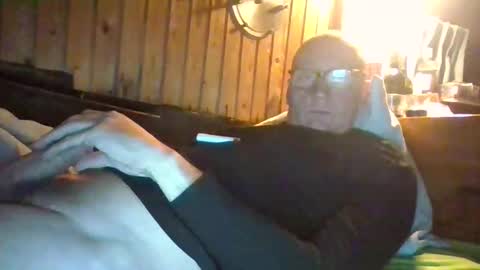 Snapshot of rezznova chatting on 10-05-25, 02:32 Joe online show from 10-05-25, 02:32