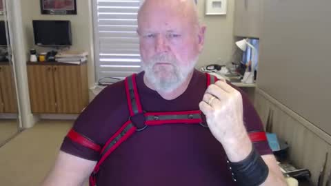 Snapshot of rfreitag01 chatting on 11-06-25, 08:21 rfreitag01 online show from 11-06-25, 08:21