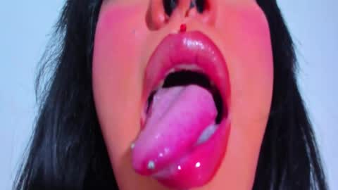 ROBERTA online show from 10-03-25, 07:49