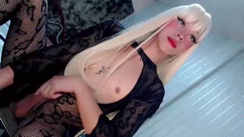 HI GUYS IM RHIAN PLEASE GIVE ME THUMBS UP online show from 02-15-26, 09:19