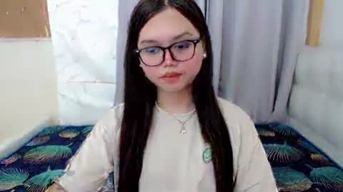 rhianne_fuckdoll online show from 10-15-25, 07:19