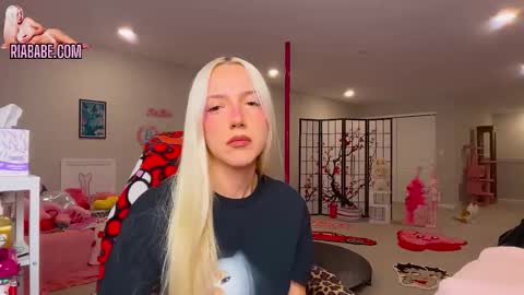 ria  online show from 11-17-25, 03:45