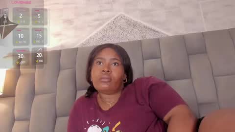 Snapshot of rianamanson chatting on 03-06-25, 10:09 Riana online show from 03-06-25, 10:09