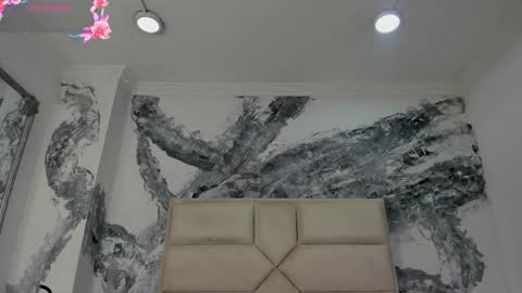 Snapshot of rianamanson chatting on 10-12-25, 09:14 Riana online show from 10-12-25, 09:14