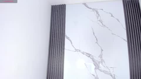 Riana online show from 11-14-25, 06:23