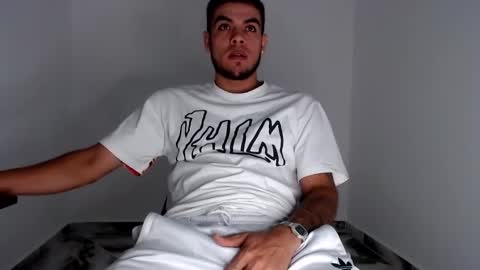 Snapshot of riancum chatting on 11-22-25, 05:01 juan online show from 11-22-25, 05:01