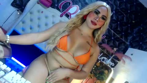 Snapshot of rica_fox3 chatting on 02-05-25, 02:51 rica fox online show from 02-05-25, 02:51