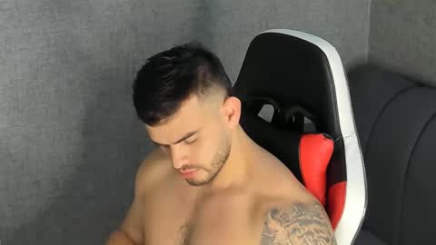 ricardogonzalez666 online show from 01-06-25, 11:42