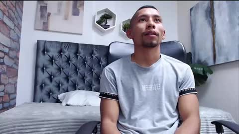 Snapshot of richar_voller chatting on 12-17-24, 03:17 richar_voller online show from 12-17-24, 03:17
