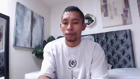 Snapshot of richar_voller chatting on 01-04-25, 11:33 richar_voller online show from 01-04-25, 11:33