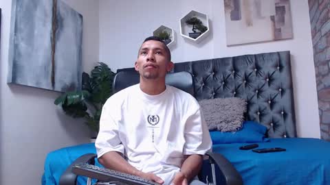 Snapshot of richar_voller chatting on 01-15-25, 11:21 richar_voller online show from 01-15-25, 11:21