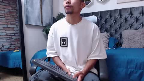 Snapshot of richar_voller chatting on 01-21-25, 11:13 richar_voller online show from 01-21-25, 11:13