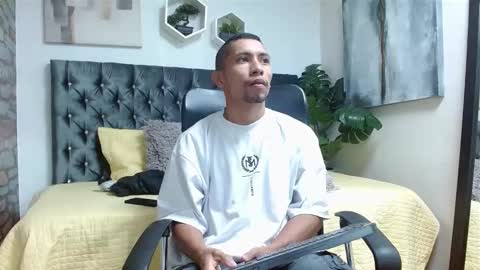 Snapshot of richar_voller chatting on 02-10-25, 11:15 richar_voller online show from 02-10-25, 11:15