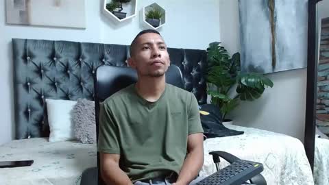 Snapshot of richar_voller chatting on 03-08-25, 11:27 richar_voller online show from 03-08-25, 11:27