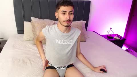 Snapshot of richard_carter_ chatting on 01-25-25, 02:26 Richard online show from 01-25-25, 02:26