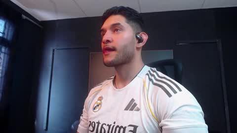 Ricardo online show from 02-07-26, 01:37