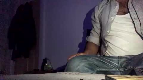 Snapshot of richardsone1 chatting on 11-02-25, 01:30 Babu online show from 11-02-25, 01:30