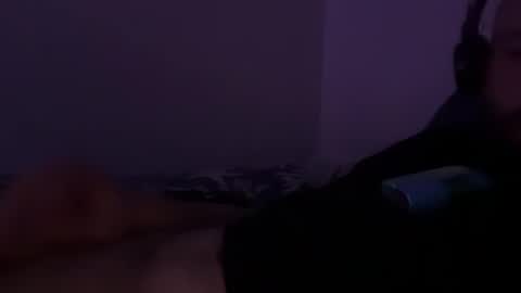 Snapshot of richardthomas19 chatting on 05-17-26, 08:12 richardthomas19 online show from 05-17-26, 08:12