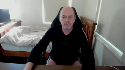 Snapshot of richie_de chatting on 07-20-26, 02:15 richie_de online show from 07-20-26, 02:15