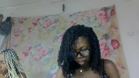 Snapshot of richimelaa chatting on 05-20-26, 11:33 richimelaa online show from 05-20-26, 11:33