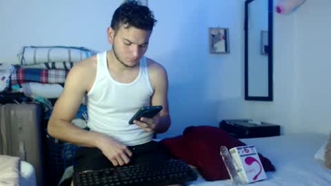 Snapshot of richr_latin_boy chatting on 02-07-25, 05:51 rich online show from 02-07-25, 05:51