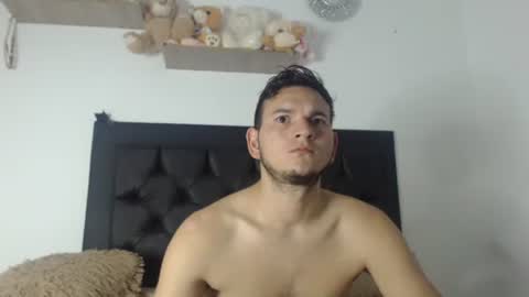 Snapshot of richr_latin_boy chatting on 03-12-25, 02:52 rich online show from 03-12-25, 02:52