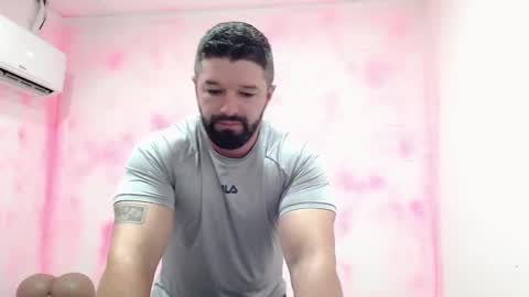 Snapshot of richrolland chatting on 01-09-25, 10:31 Rickseduction online show from 01-09-25, 10:31