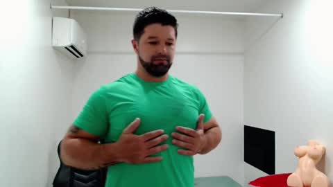 Snapshot of richrolland chatting on 12-17-25, 08:15 Rickseduction online show from 12-17-25, 08:15