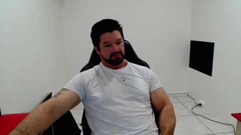 Snapshot of richrolland chatting on 05-05-26, 01:19 Rickseduction online show from 05-05-26, 01:19