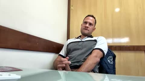 Rick Arian online show from 11-26-25, 03:35