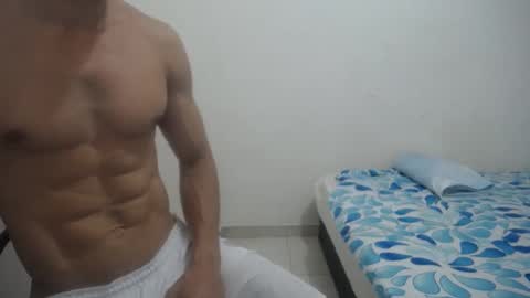 Snapshot of rickcumhot13 chatting on 09-18-25, 05:59 rickcumhot13 online show from 09-18-25, 05:59