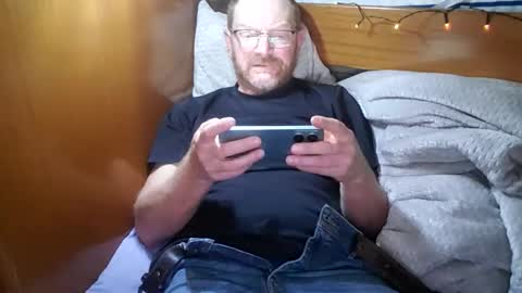 Snapshot of rickitou chatting on 02-25-26, 09:30 FireLion online show from 02-25-26, 09:30