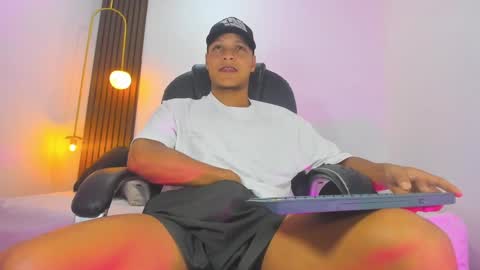 Ricky  online show from 02-10-25, 09:36