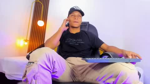 Ricky  online show from 02-14-25, 07:44