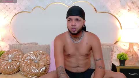 Snapshot of rickyandsharlot chatting on 09-28-25, 03:23 rickyandsharlot online show from 09-28-25, 03:23