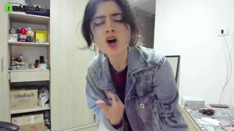 Snapshot of rickydicot_13 chatting on 09-17-25, 03:08 RickyDicot 13 online show from 09-17-25, 03:08