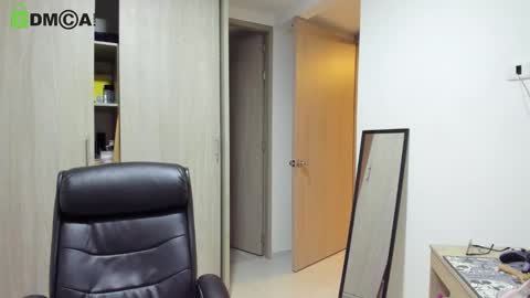 Snapshot of rickydicot_13 chatting on 11-16-25, 01:44 RickyDicot 13 online show from 11-16-25, 01:44