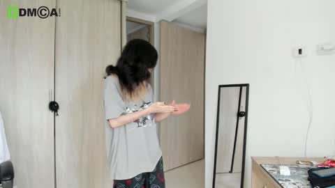 Snapshot of rickydicot_13 chatting on 12-14-25, 08:57 RickyDicot 13 online show from 12-14-25, 08:57