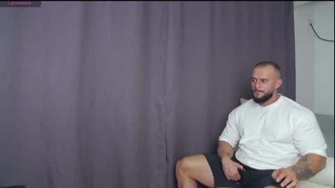 Snapshot of rickymiami1 chatting on 09-18-25, 07:38 rickymiami1 online show from 09-18-25, 07:38