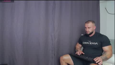 Snapshot of rickymiami1 chatting on 09-25-25, 09:29 rickymiami1 online show from 09-25-25, 09:29