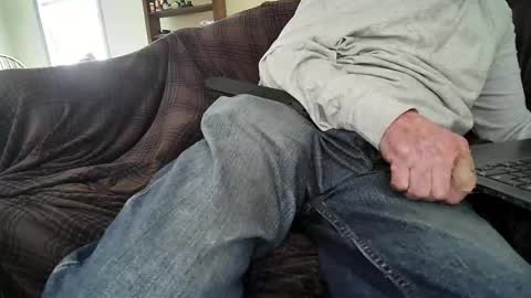 Snapshot of rico_y_suave_4u chatting on 04-15-26, 08:20 Easy if yun are good see my pics online show from 04-15-26, 08:20