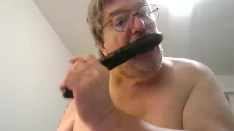 Snapshot of rideordie67 chatting on 01-29-25, 12:22 rideordie67 online show from 01-29-25, 12:22