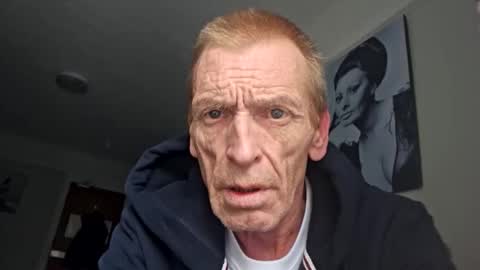 Snapshot of ridetherodd96 chatting on 11-20-25, 01:44 ridetherodd96 online show from 11-20-25, 01:44