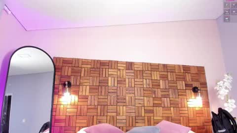 Sara online show from 02-19-25, 10:12