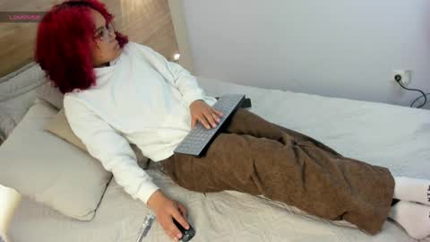 Sara online show from 04-09-26, 09:58