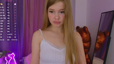 Snapshot of riinaaa chatting on 07-07-26, 08:57 Rina online show from 07-07-26, 08:57