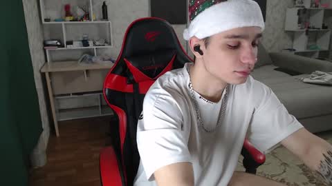 Snapshot of rik_and chatting on 12-28-24, 05:23 Rick online show from 12-28-24, 05:23