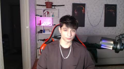 Snapshot of rik_and chatting on 02-22-25, 12:40 Rick online show from 02-22-25, 12:40